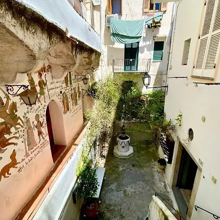 La Casa Degli Affreschi Sperlonga